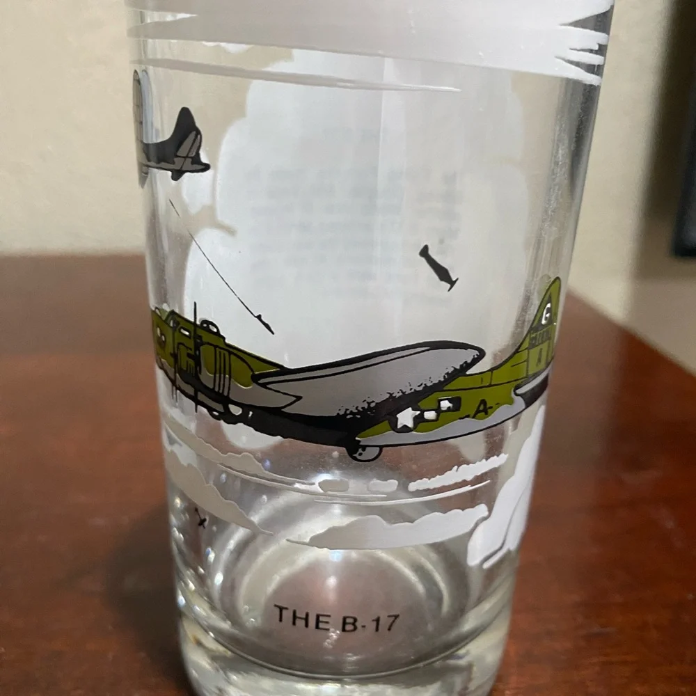 Collectable,Set of 6, Aviation Drinking Glasses, with Designs of Fighter Planes - Picture 12 of 14